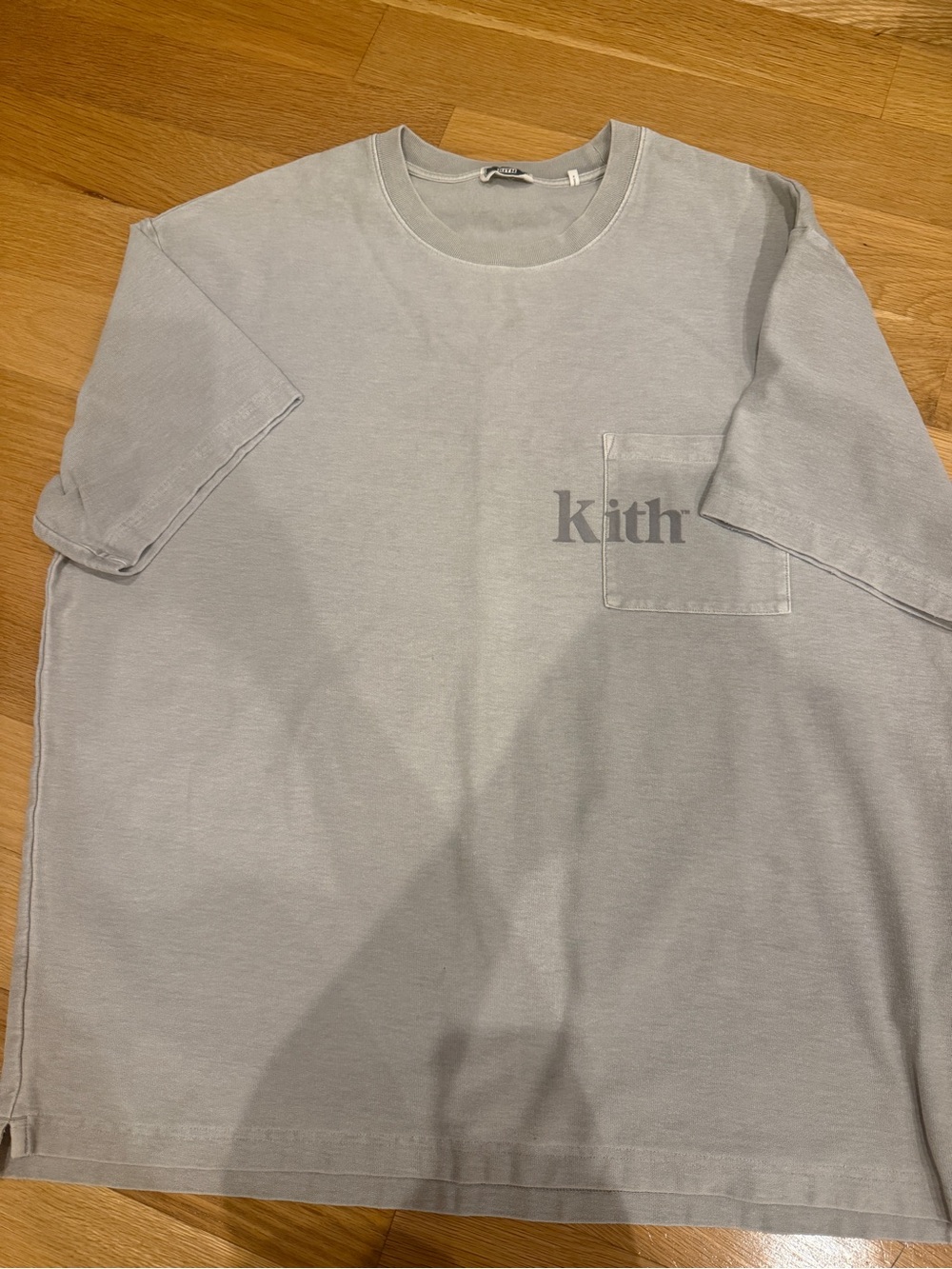 Men’s Kith Light Gray Chest Pocket Tee - Subtle Logo